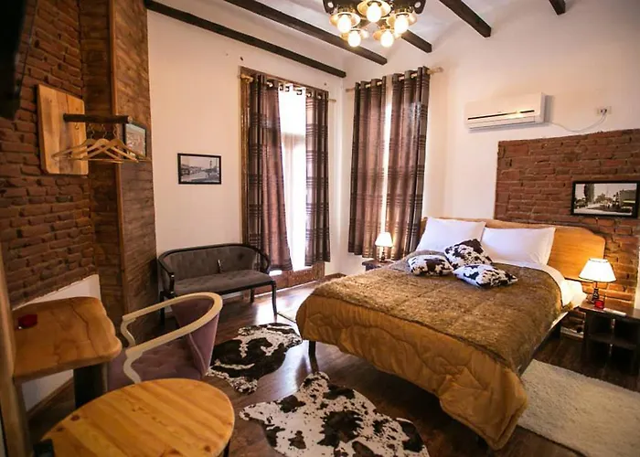 1928 3* Τίρανα